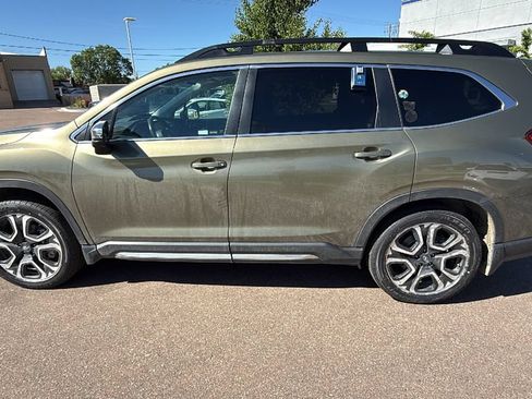 Used 2023 Subaru Ascent Limited w/ Technology Package AWD/4WD image 8