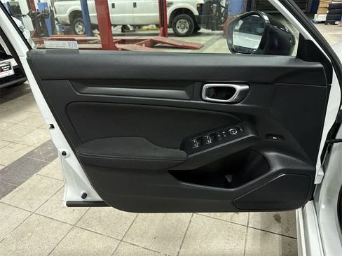 Used 2023 Honda Civic Sport image 28