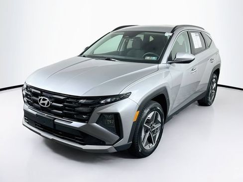 Certified 2025 Hyundai Tucson SEL AWD/4WD image 3