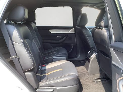 Used 2024 MAZDA CX-90 Plug-In Hybrid w/ Premium Plus AWD/4WD image 26
