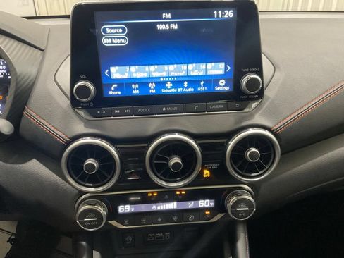 Used 2025 Nissan Sentra SR w/ SR Premium Package FWD image 19