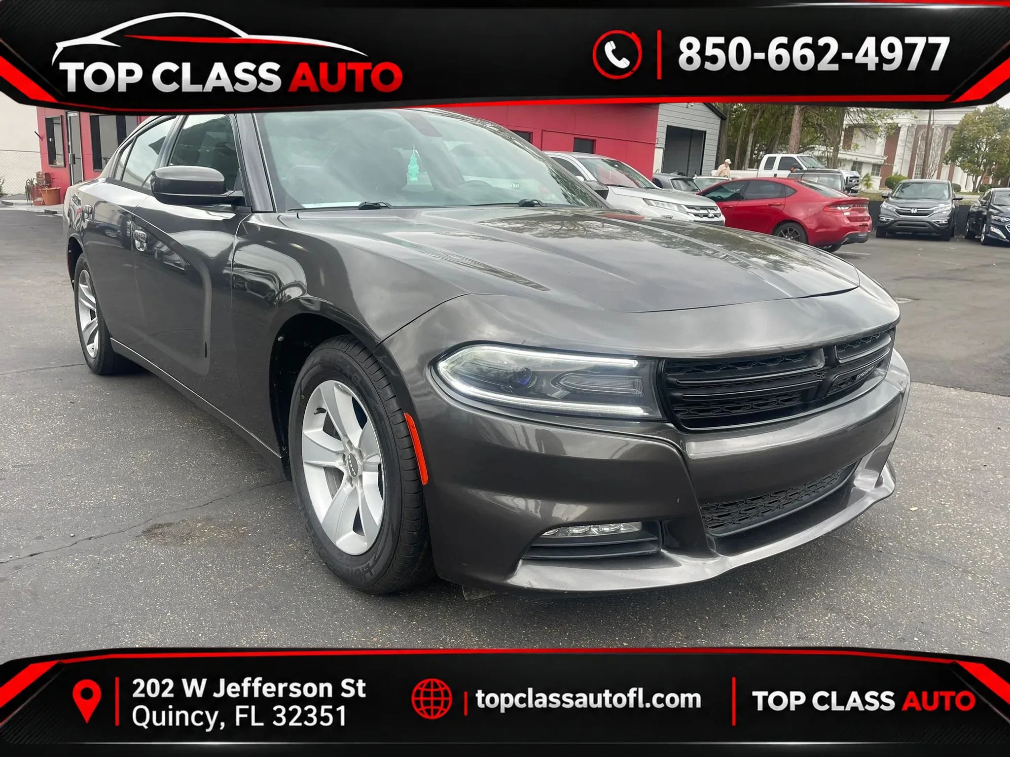 Used 2015 Dodge Charger SXT w/ Driver Confidence Group RWD image 3