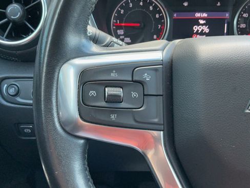 Used 2021 Chevrolet Blazer LT w/ Sound & Technology Package FWD image 12