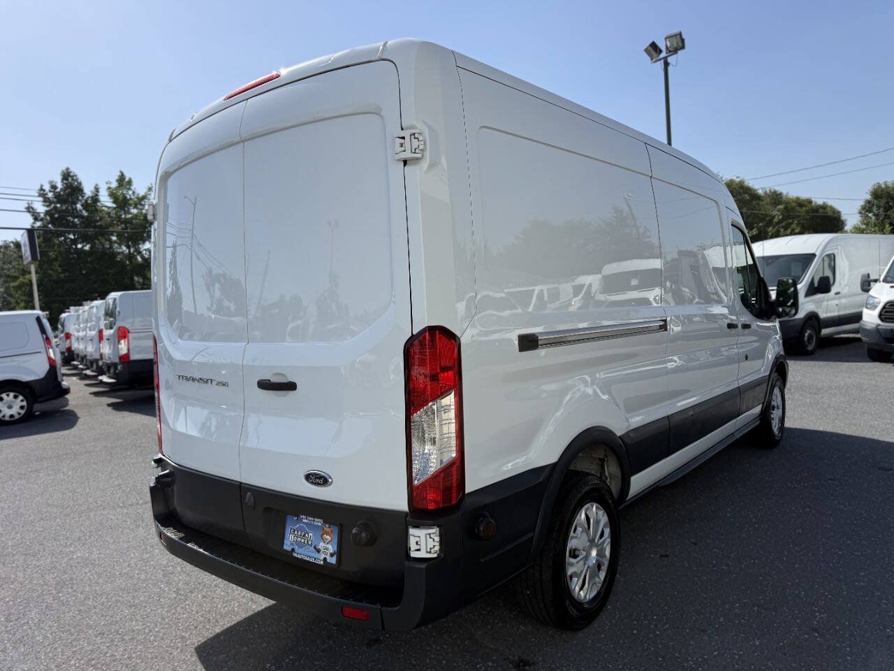 Used 2017 Ford Transit 250 148 Medium Roof RWD image 3