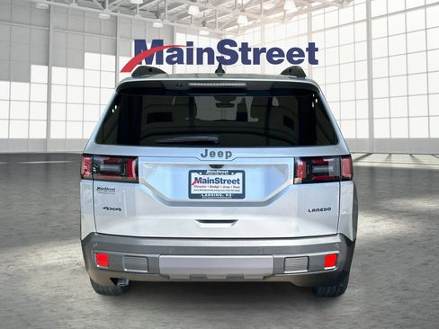 New 2026 Jeep Cherokee Laredo AWD/4WD image 4