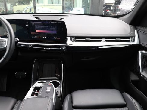 Used 2025 BMW X1 xDrive28i image 25