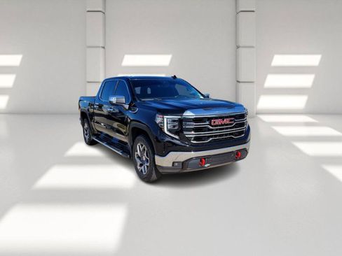 Used 2023 GMC Sierra 1500 SLT w/ SLT Premium Package image 3