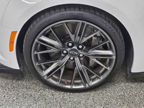 Used 2021 Chevrolet Camaro ZL1 w/ LPO, ZL1 Protection Package RWD image 8