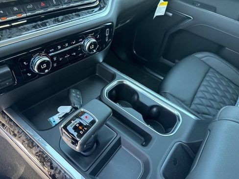 New 2026 GMC Sierra 1500 Elevation w/ Elevation Premium Package AWD/4WD image 37