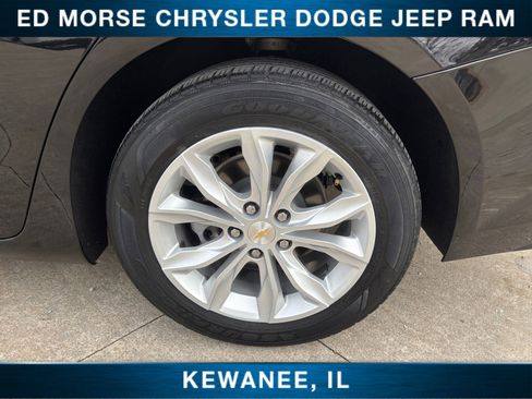 Used 2024 Chevrolet Malibu LT image 18