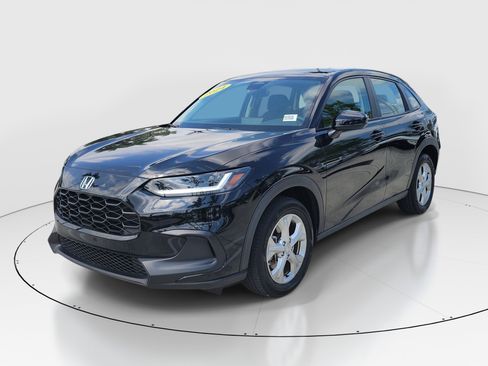 Used 2024 Honda HR-V LX image 3
