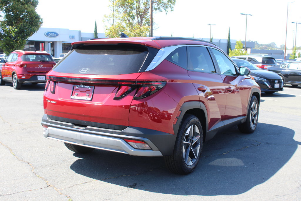 Used 2025 Hyundai Tucson SEL FWD image 7