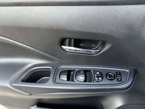 Used 2023 Nissan Versa SV FWD image 19