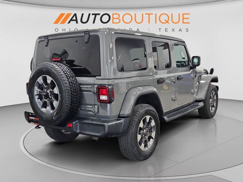 Used 2018 Jeep Wrangler Unlimited Sahara w/ Uconnect 4C Nav & Sound Group AWD/4WD image 5