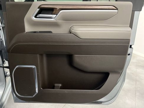 Used 2024 Chevrolet Silverado 2500 LT image 19