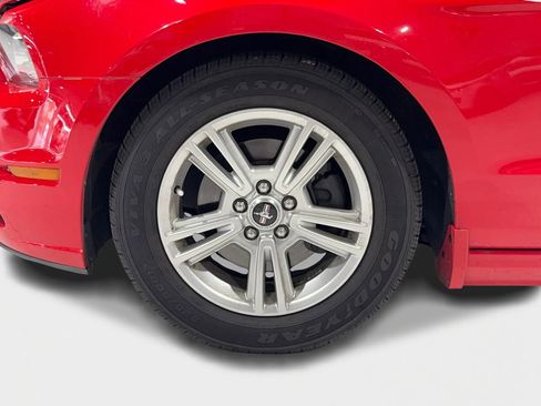 Used 2013 Ford Mustang Coupe image 26