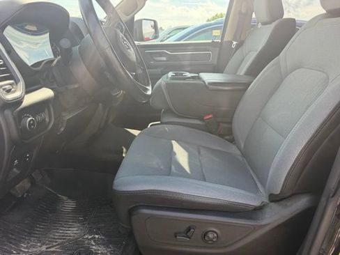 Used 2019 RAM 1500 Big Horn AWD/4WD image 4