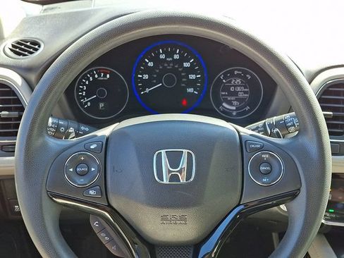 Used 2016 Honda HR-V EX image 19