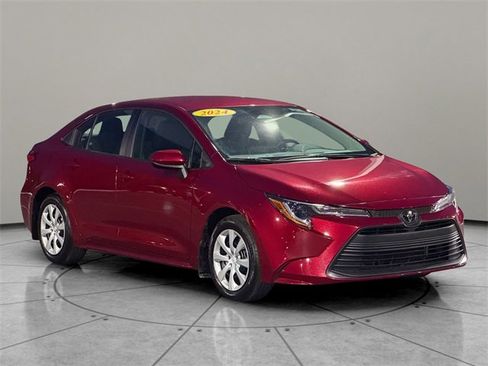 Used 2024 Toyota Corolla LE image 8