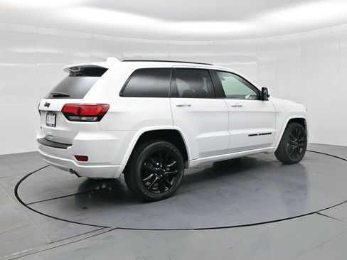 Used 2021 Jeep Grand Cherokee Laredo X AWD/4WD image 31