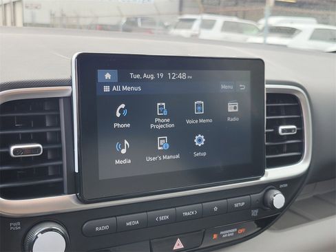 New 2025 Hyundai Venue SEL image 19