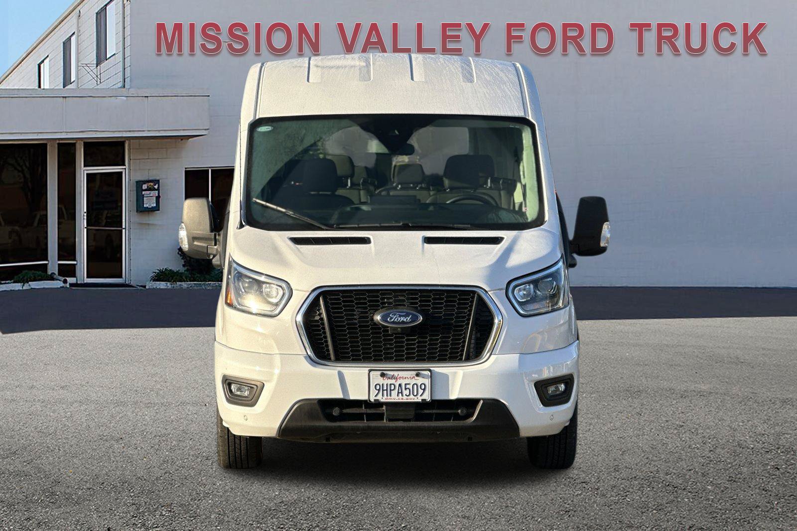 Used 2023 Ford Transit 350 XLT RWD image 8