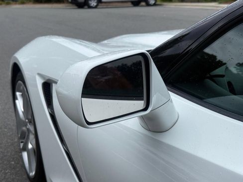 Used 2015 Chevrolet Corvette Stingray Coupe RWD image 14