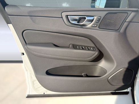 New 2026 Volvo XC60 B5 Ultra w/ Climate Package AWD/4WD image 19