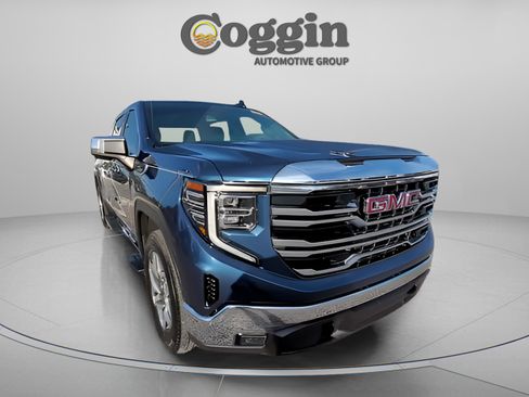 Used 2022 GMC Sierra 1500 SLT w/ SLT Premium Package image 22