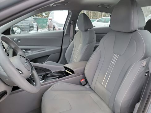 Certified 2023 Hyundai Elantra SEL image 13