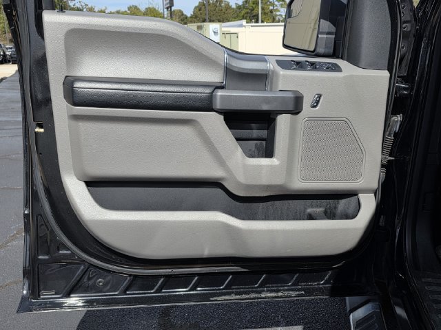 Used 2015 Ford F150 XLT w/ Equipment Group 301A Mid RWD image 15