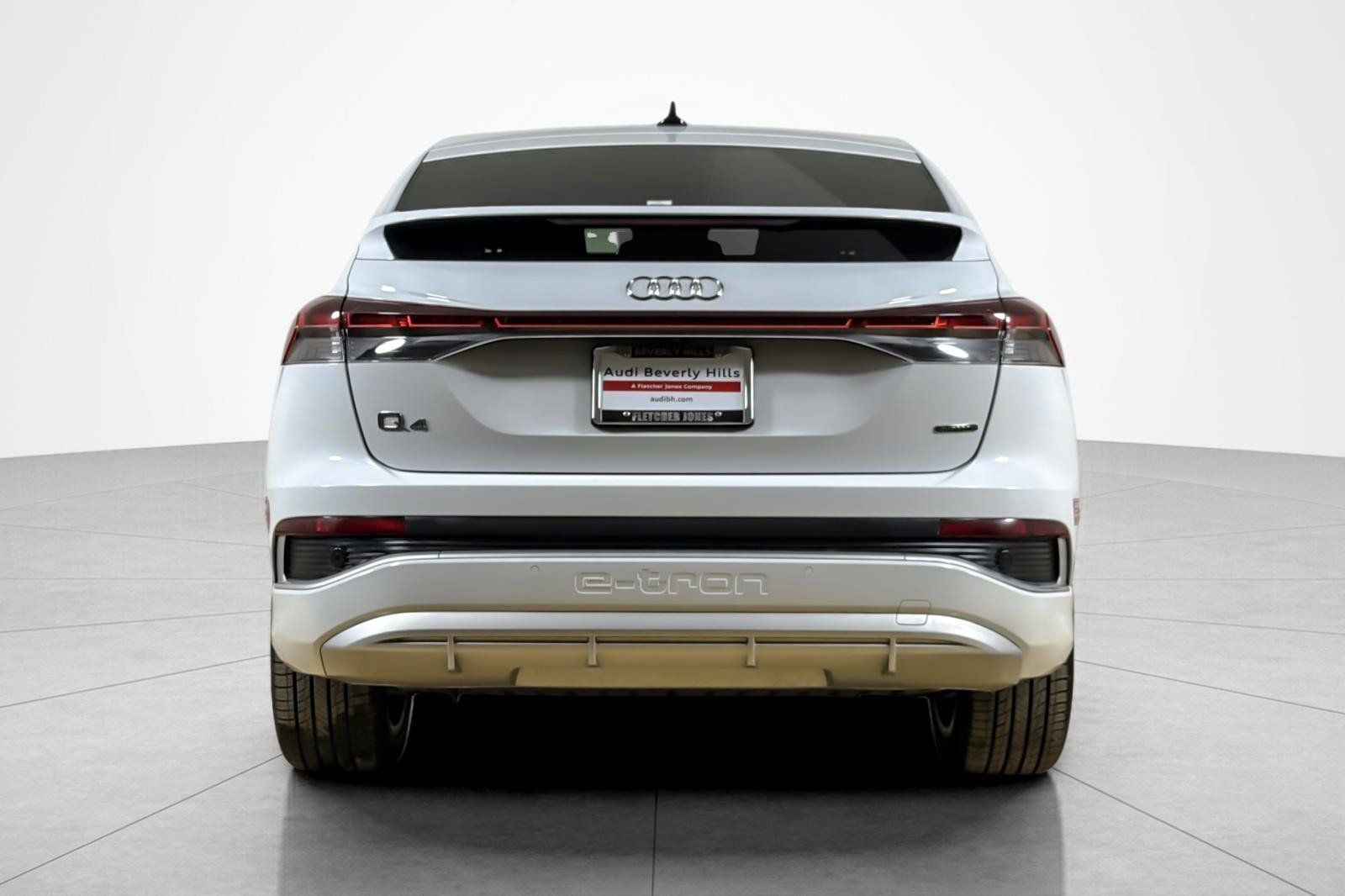 Certified 2023 Audi Q4 e-tron Premium Plus AWD/4WD image 4