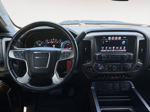 Used 2018 GMC Sierra 2500 Denali w/ Duramax Plus Package AWD/4WD image 2