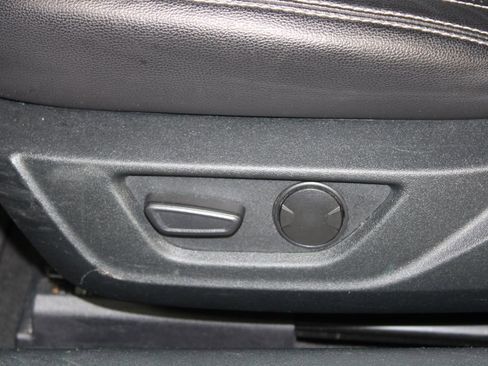 Used 2023 Ford Mustang Premium image 19