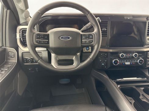 Used 2026 Ford F250 Lariat AWD/4WD image 30