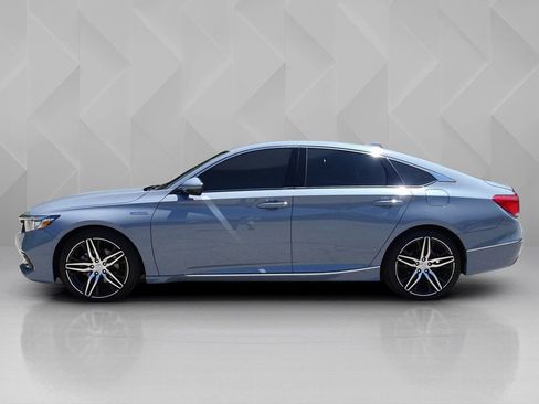 Used 2021 Honda Accord Touring image 2