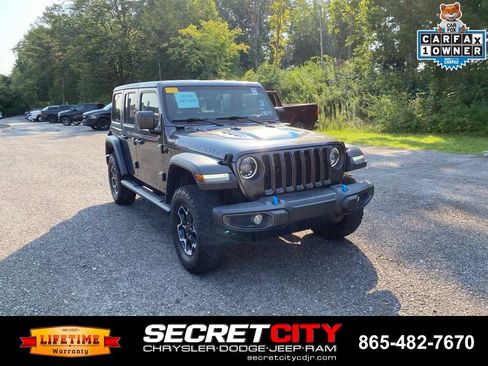 Used 2023 Jeep Wrangler Unlimited Rubicon 4xe w/ Cold Weather Group AWD/4WD image 3