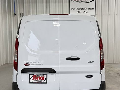 Used 2016 Ford Transit Connect XLT FWD image 4