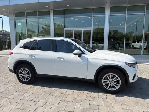 Used 2023 Mercedes-Benz GLC 300 4MATIC image 7
