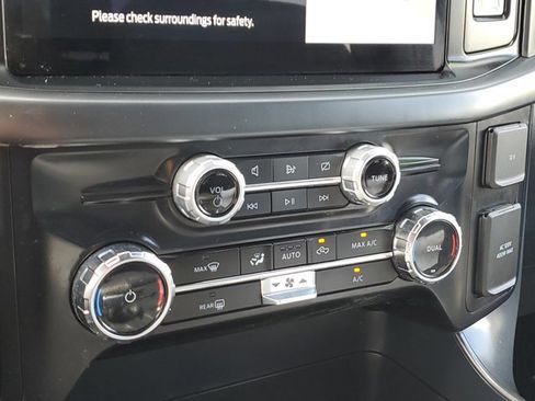 Certified 2024 Ford F150 XLT w/ XLT Black Appearance Package image 27