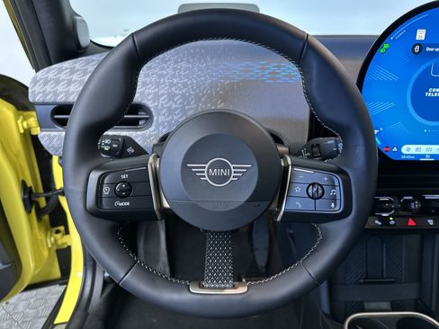 Certified 2025 MINI Cooper S FWD image 16