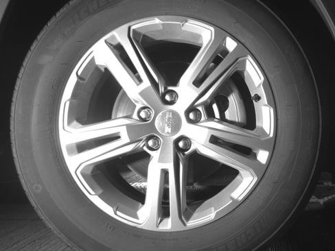 Used 2024 GMC Terrain SLE FWD image 18