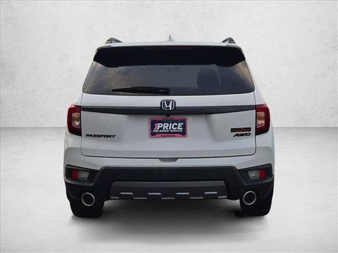 Used 2023 Honda Passport TrailSport image 7