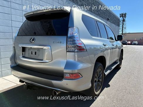 Used 2020 Lexus GX 460 Premium w/ Premium Package AWD/4WD image 3