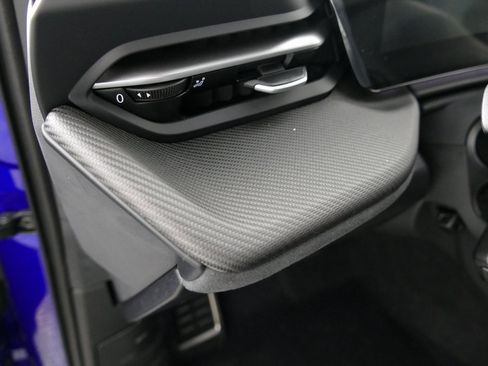 New 2025 Audi SQ5 Premium image 14