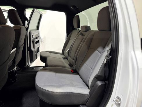 Used 2023 RAM 2500 Big Horn w/ Level 1 Equipment Group image 16