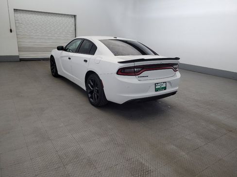 Used 2020 Dodge Charger SXT w/ Blacktop Package RWD image 5