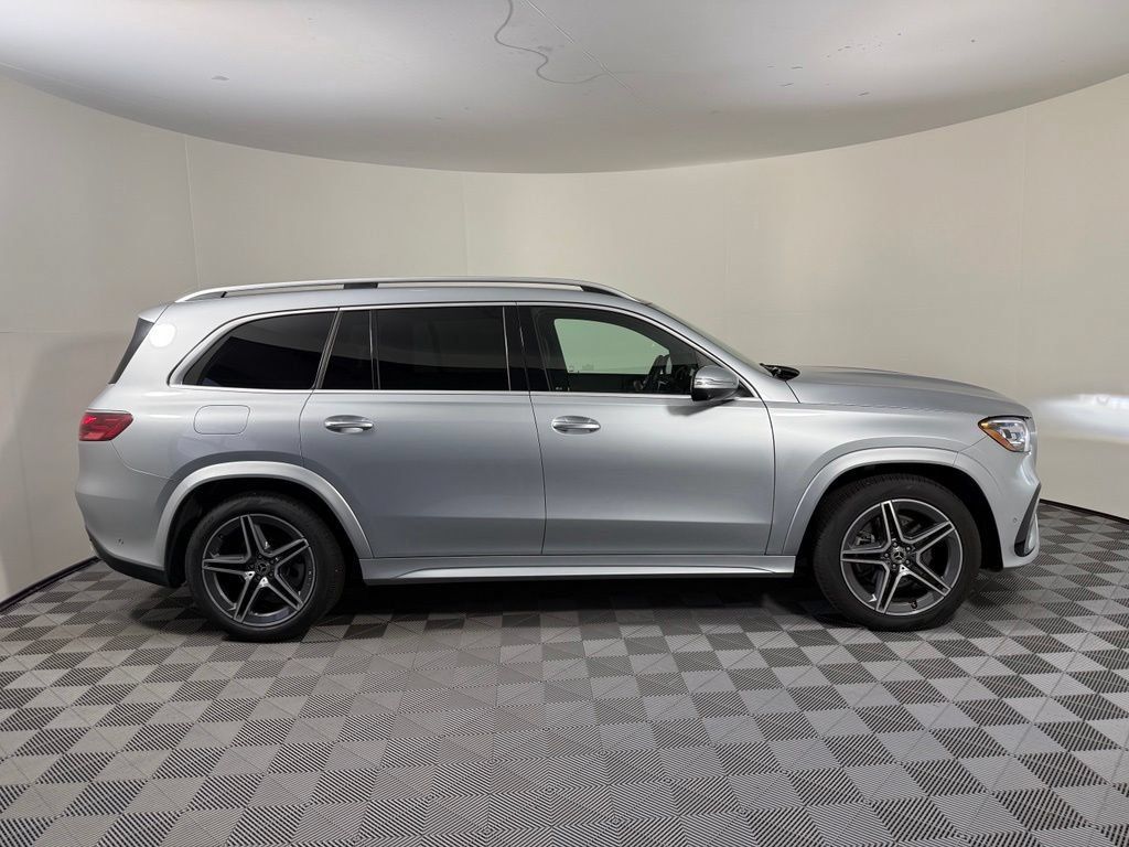 Certified 2025 Mercedes-Benz GLS 450 4MATIC w/ AMG Line Exterior image 8