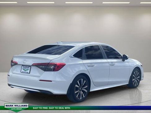 Used 2023 Honda Civic EX image 5