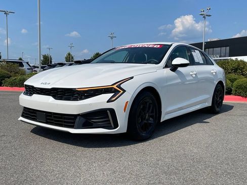 Used 2025 Kia K5 LXS FWD image 3